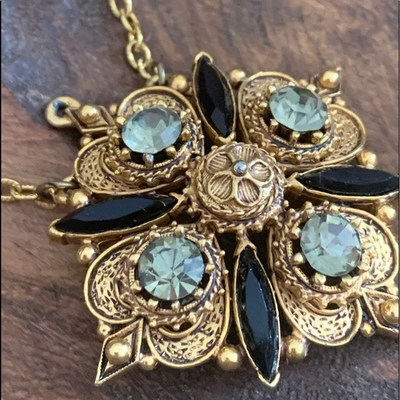 Florenza Vintage Estate Gray & Black Stone Gold Tone Ornate Designer Necklace - Picture 2 of 9